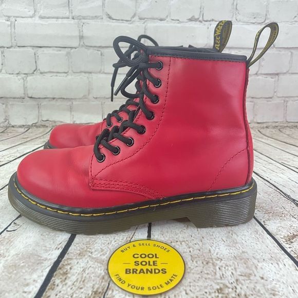 Dr. Martens leather lace up boots, red. US 1J - Picture 2 of 11